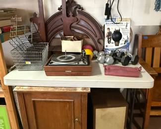 Turntable, project furniture, vintage speakers