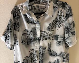 Alfred Dunner Women's Black & White Short Sleeve Button Up Shirt with Safari Design – Size 14