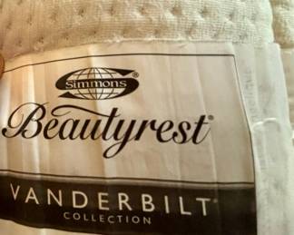 Simmons Beautyrest Vanderbilt Collection King Size Mattress