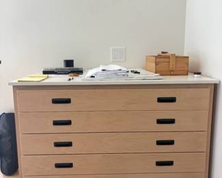 Artist flat file