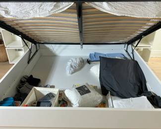 lift up storage bed