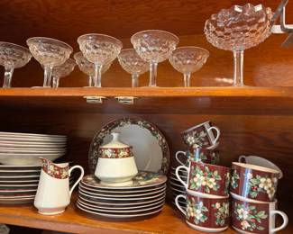 Splendor "Sakura" Burgundy Stoneware Dinnerware Set