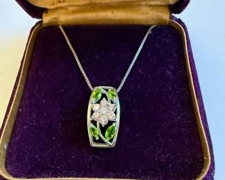 Floral Rhinestone Necklace