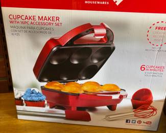 Holstein Houswares Cupcake Maker & Accessory Set