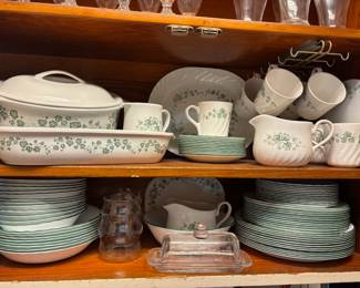 Corelle Coordinates Stoneware "Callaway Ivy" Dinnerware Set