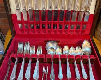 W.M. Rogers & Son Flatware Set