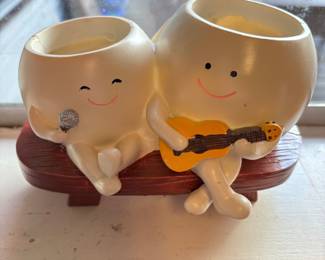 Double Smiley Face Planters