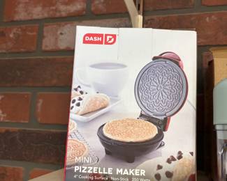 Dash Mini Pizzelle Maker