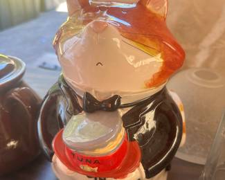 Cat cookie jar