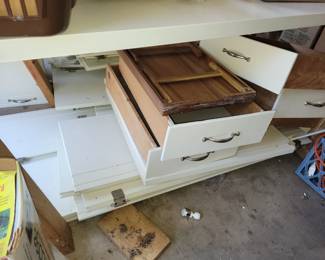 Kitchen drawers and doors