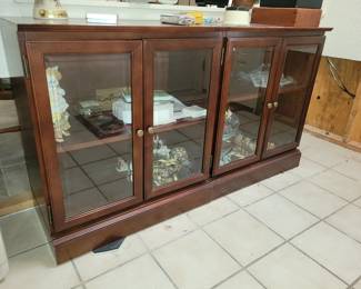Pair of matching small curios