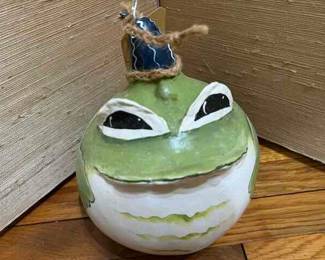 Frog 10" by 10"