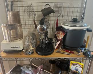 Various kitchen items