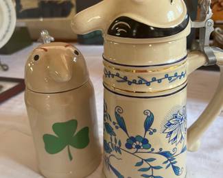 Dooley & Schultz (pair) steins