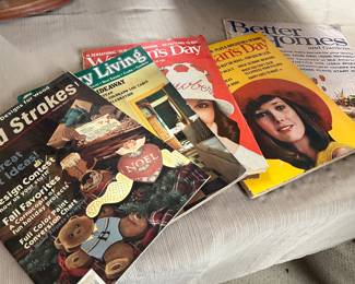 large collection of vintage magazines (small sample)