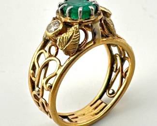 Antique ring with open filigree 14kt gold oval natural emerald with bezel set diamonds size 5.5