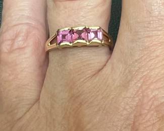 14kt three square cut stone pink tourmaline ring. Ring size 7. Marked CGC/14K