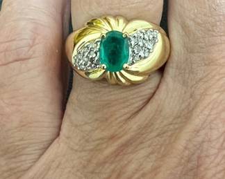 Bold vintage inspired 14kt Emerald ring with clusters of diamonds; size 6.5