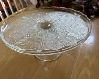 VINTAGE CAKE PLATE ON PEDESTAL