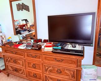 Bassett furniture - Mid-Century Dresser