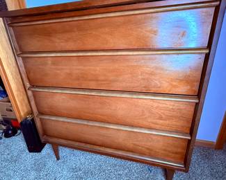 Bassett furniture - Mid-Century Dresser