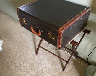 Vintage suit case