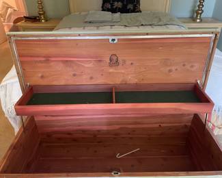 Lane cedar chest
