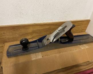 Beautiful No. 07 jointer plane with its original box, like new condition