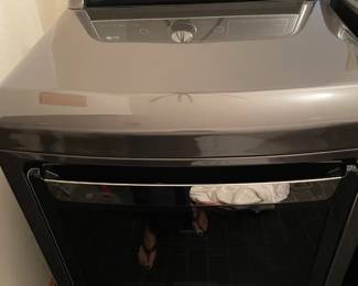 LG DRYER $450