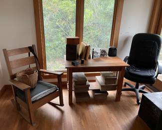 Mission desk with single drawer and lower shelf