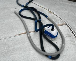 Pool vacuum