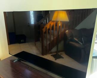 Brand new 55" Samsung TV. Originally purchased in 9/25.