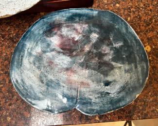 Unique display/plate