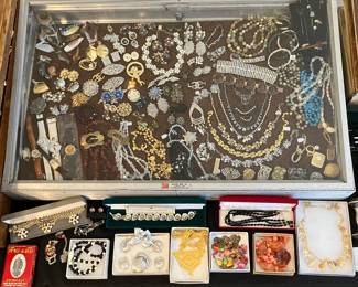 Vintage Costume Jewelry 