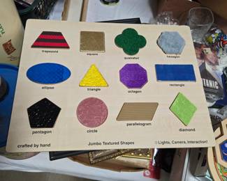 HTF Melissa & Doug color & textured shapes puzzle