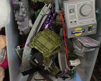 Athearn miniature train set/pieces