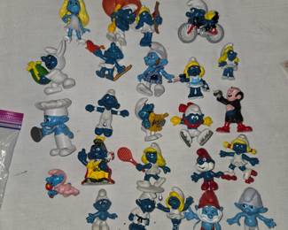 Smurf figurines miniatures