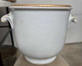 Vintage/Antique petite cache pot