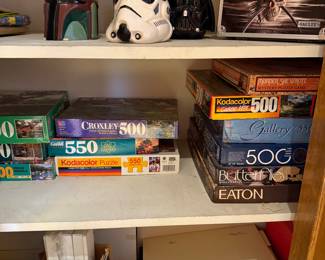 Star Wars mugs and puzzles