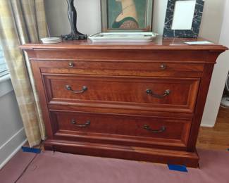 203 Ethan Allen Three Drawer Dresser 44x20x32
