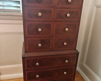 110 Eleven Drawer Chest of Drawers 20x14x41