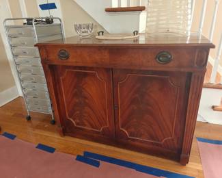 111 Saginaw Expandomatic Buffet Table 40x20x30 closed
opens to 110