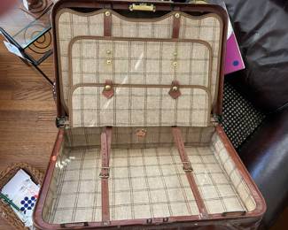 McBrine Baggage retro suitcase.