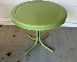 Table matches gliders.