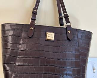 Pocket books by Dooney and Bourke, L'Medici, Firenze, Frye Kate Spade, Hobo, Holly Aiken and Zwei.