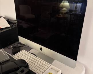 Apple Computer A1418