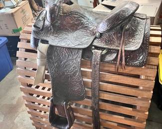 Saddle
