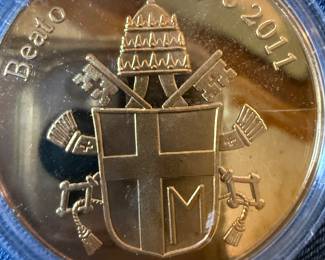 Papal medal