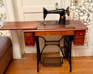 Singer Sewing Machine