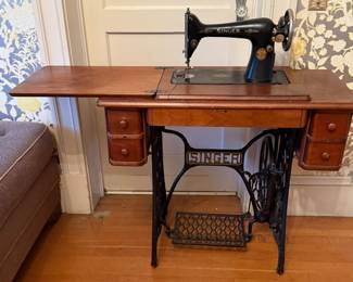Singer Sewing Machine